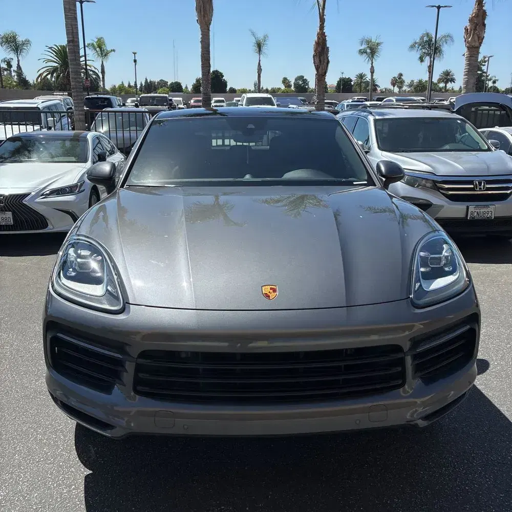 2022 Porsche Cayenne Base