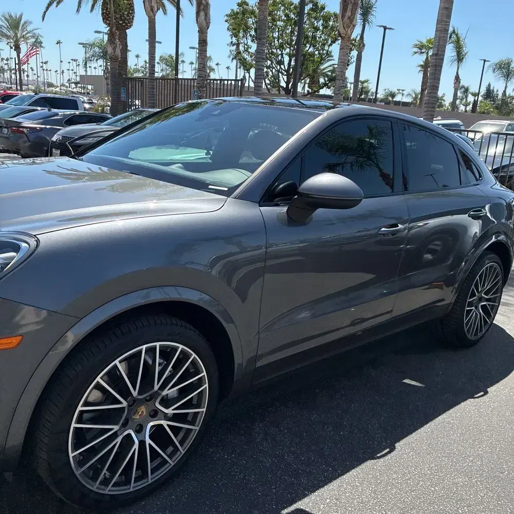 2022 Porsche Cayenne Base
