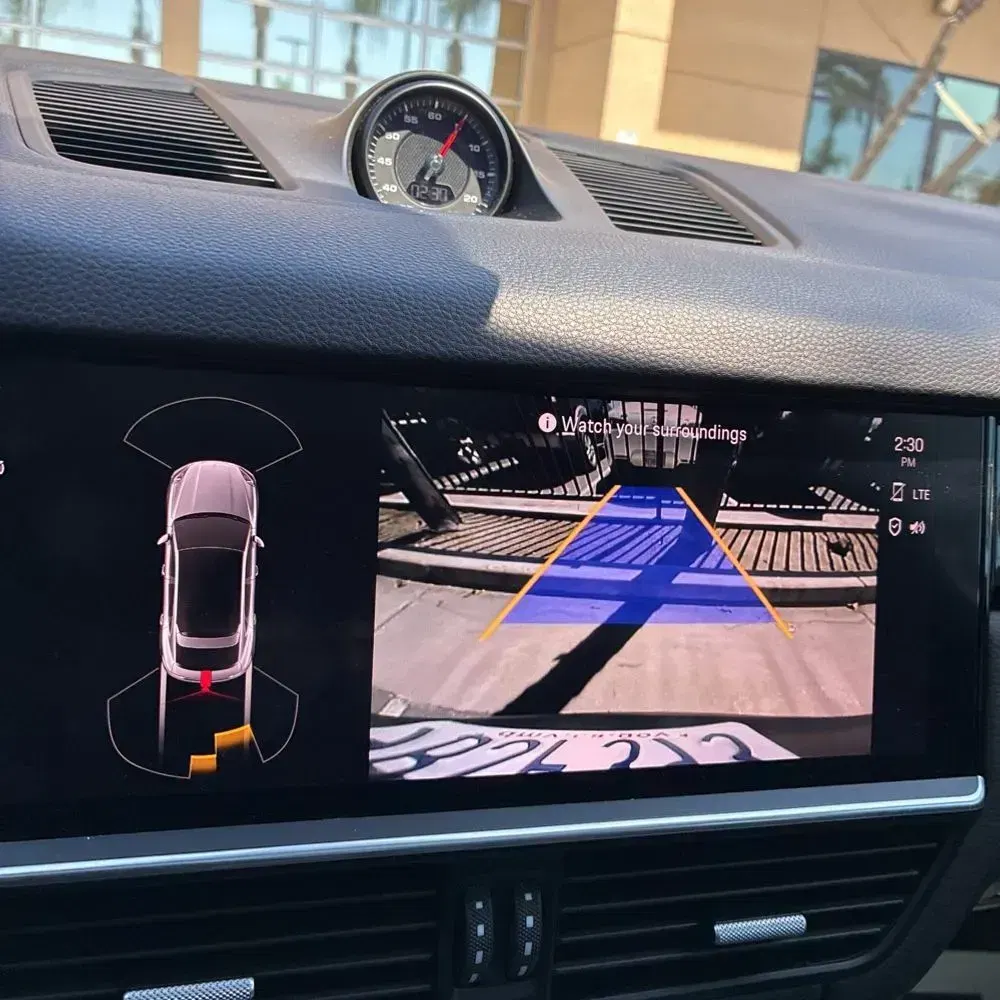 2022 Porsche Cayenne Base