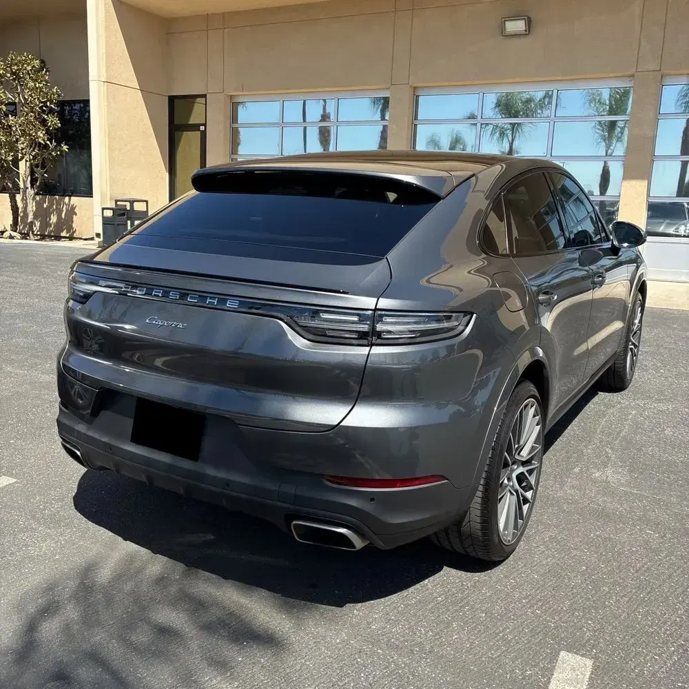 2022 Porsche Cayenne Base