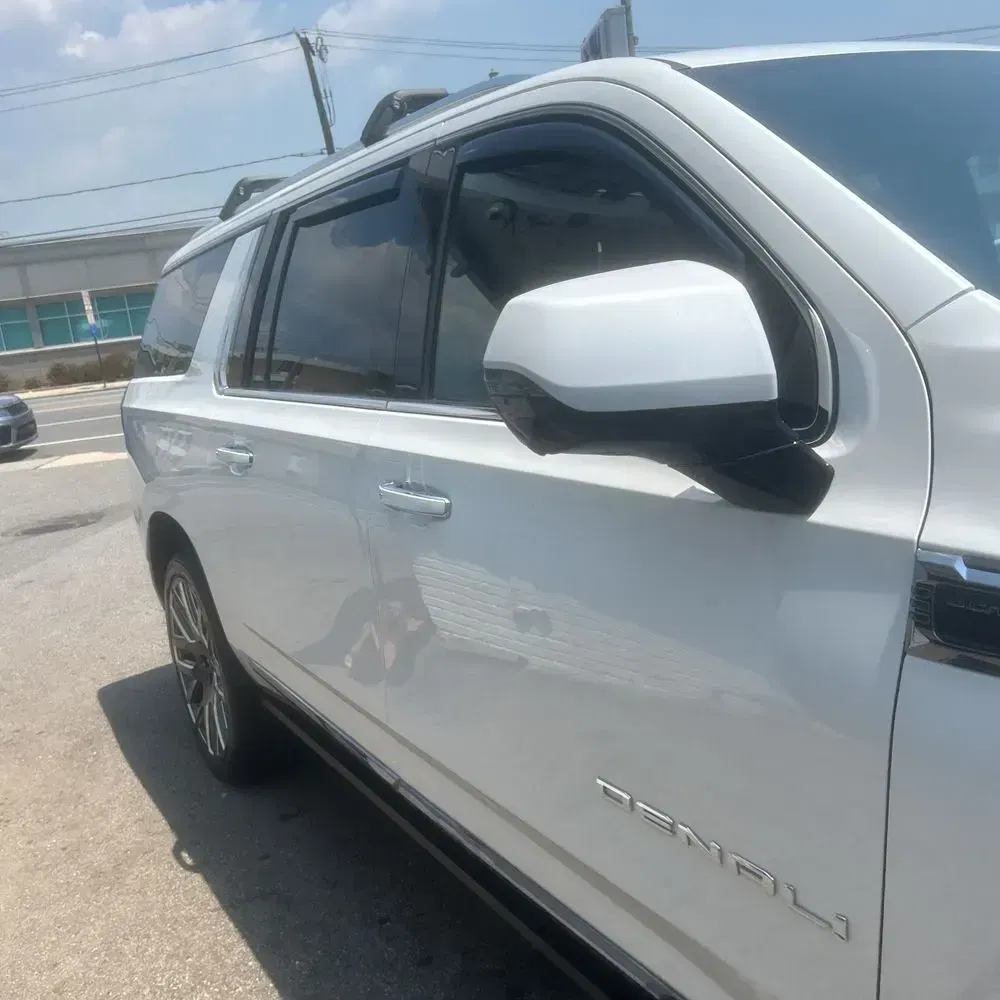 2025 GMC Yukon XL Denali Ultimate