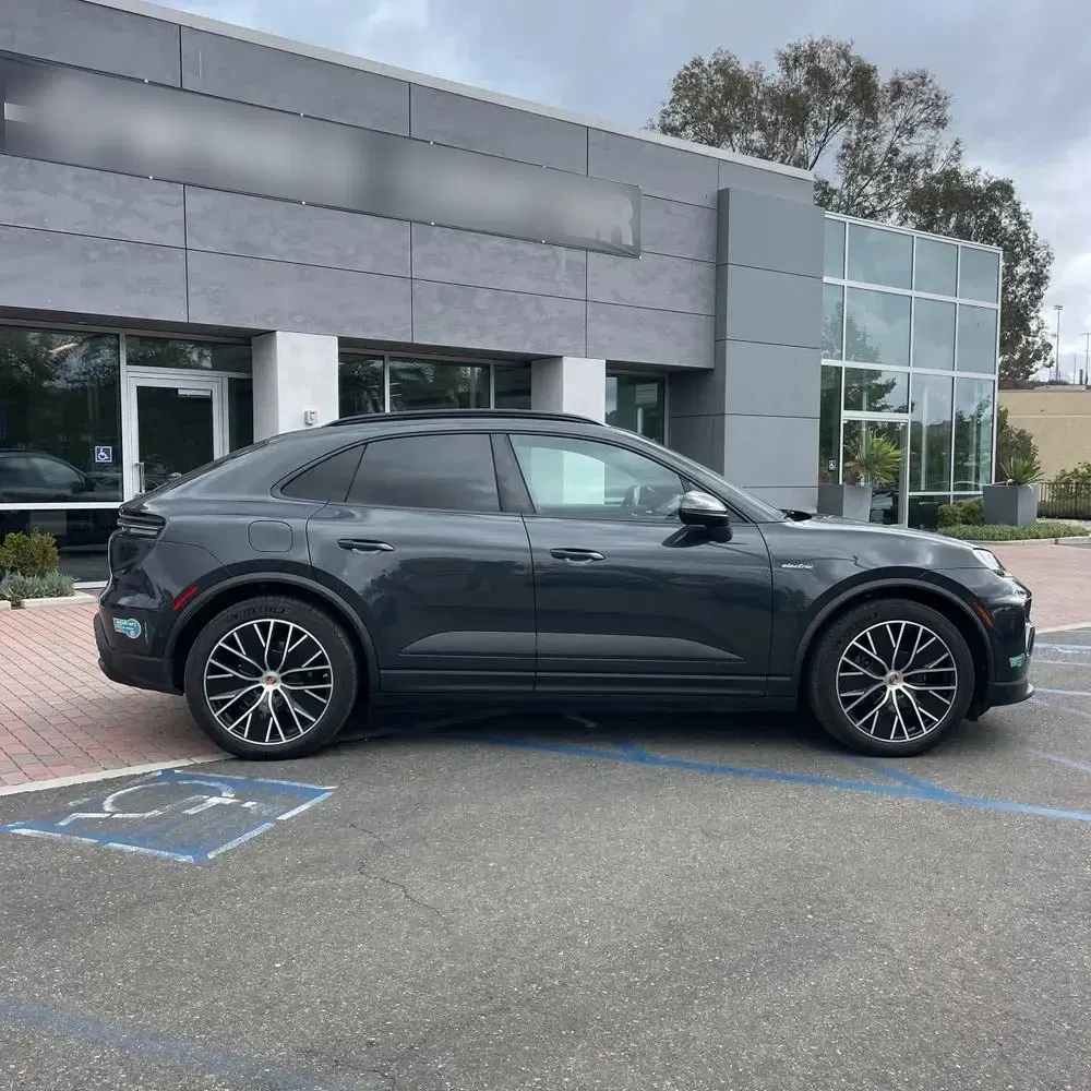 2024 Porsche Macan EV 4