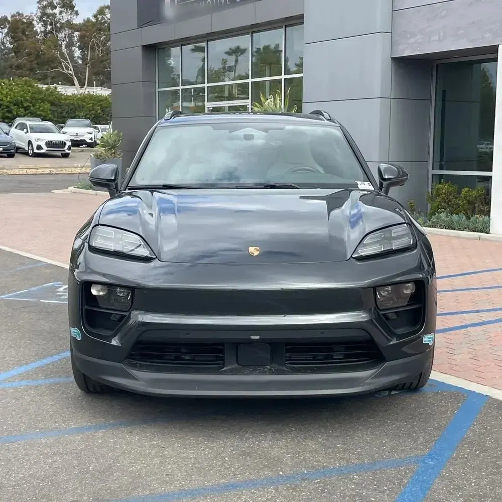 2024 Porsche Macan EV 4