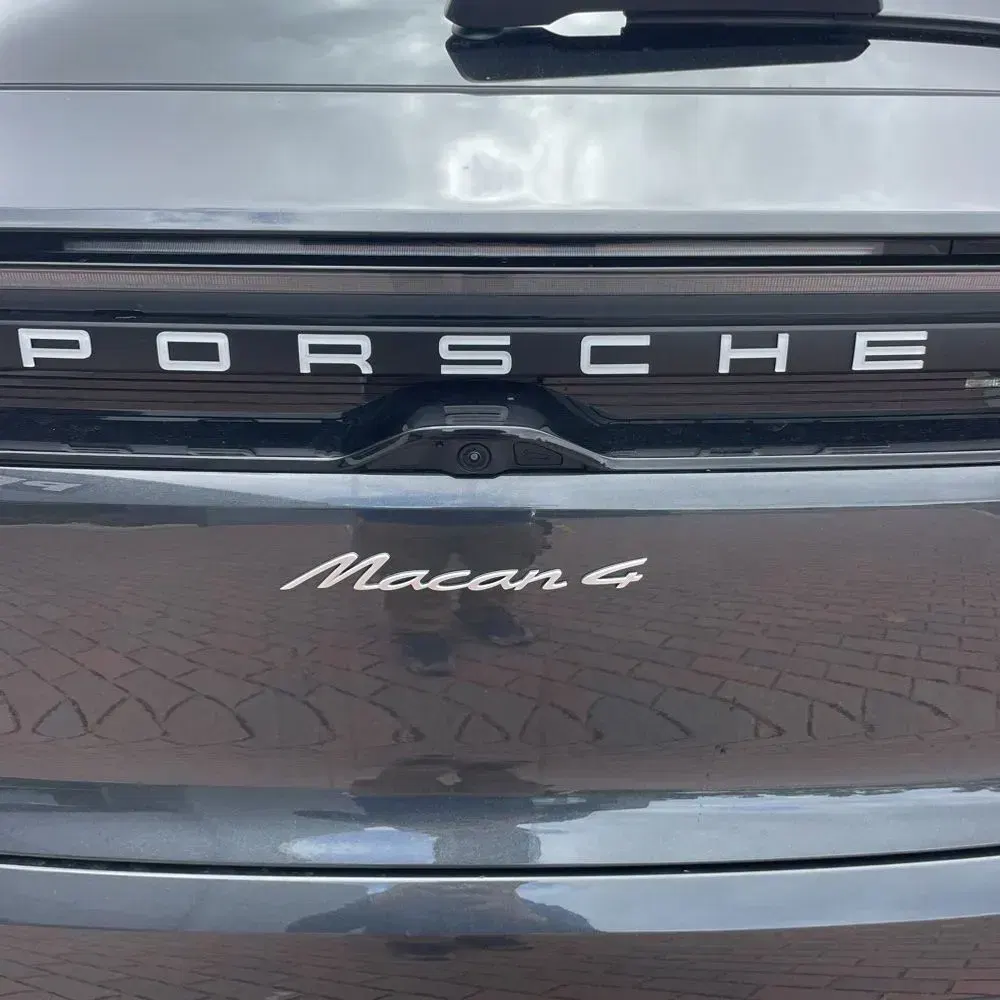 2024 Porsche Macan EV 4
