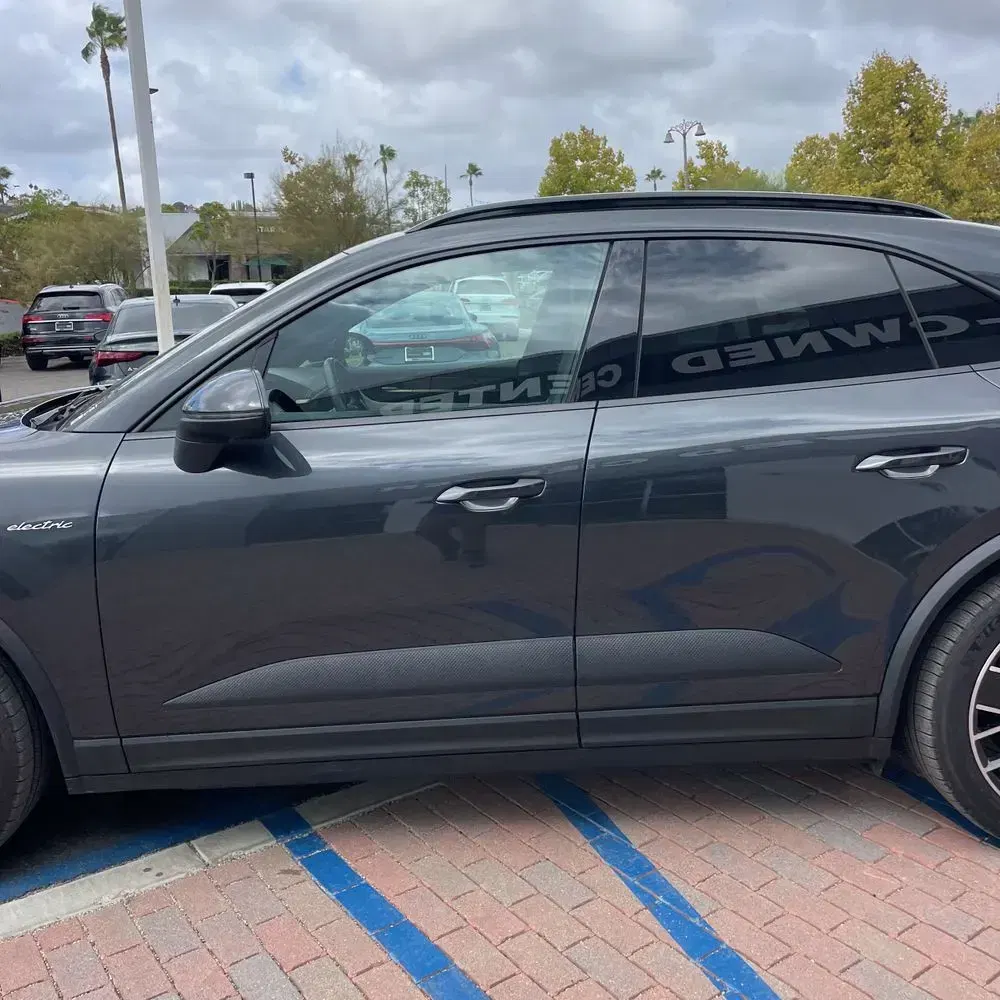 2024 Porsche Macan EV 4