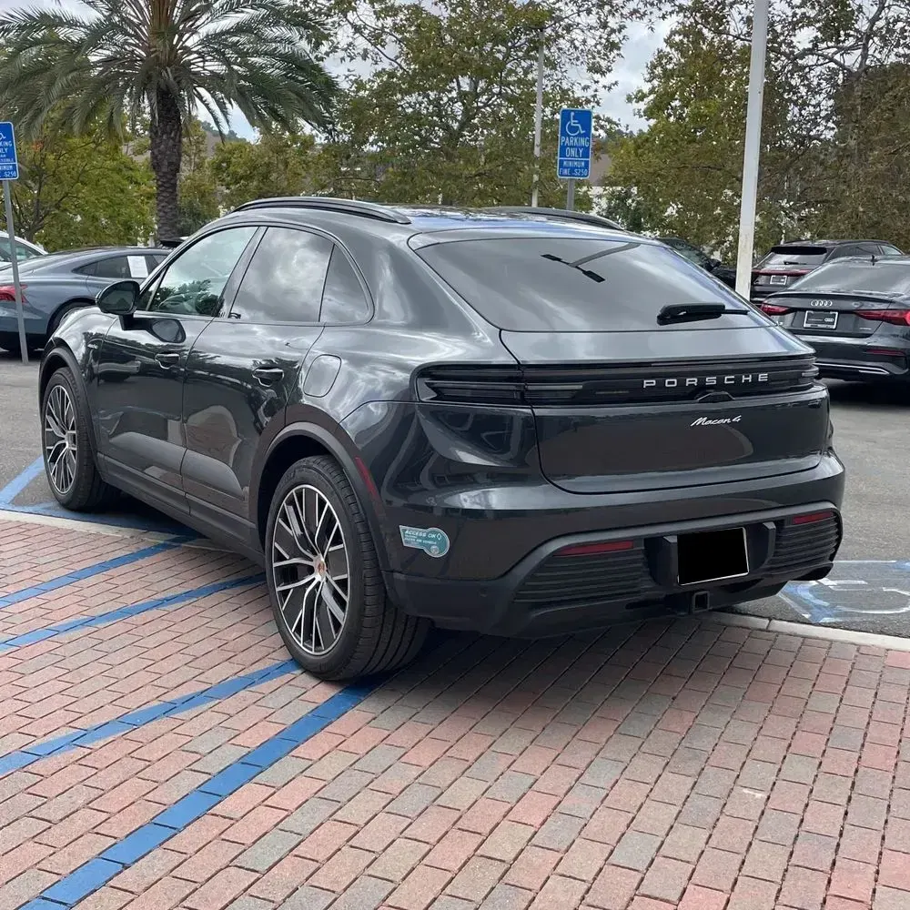 2024 Porsche Macan EV 4
