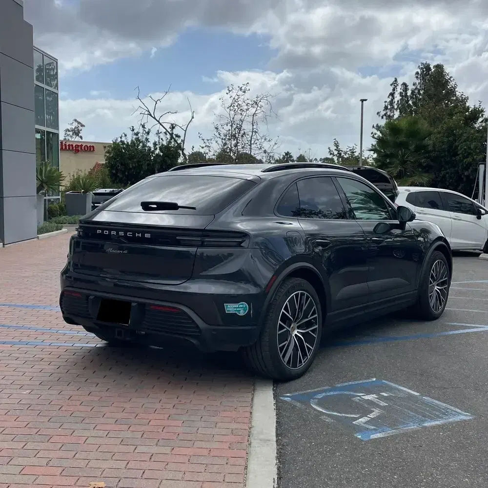 2024 Porsche Macan EV 4