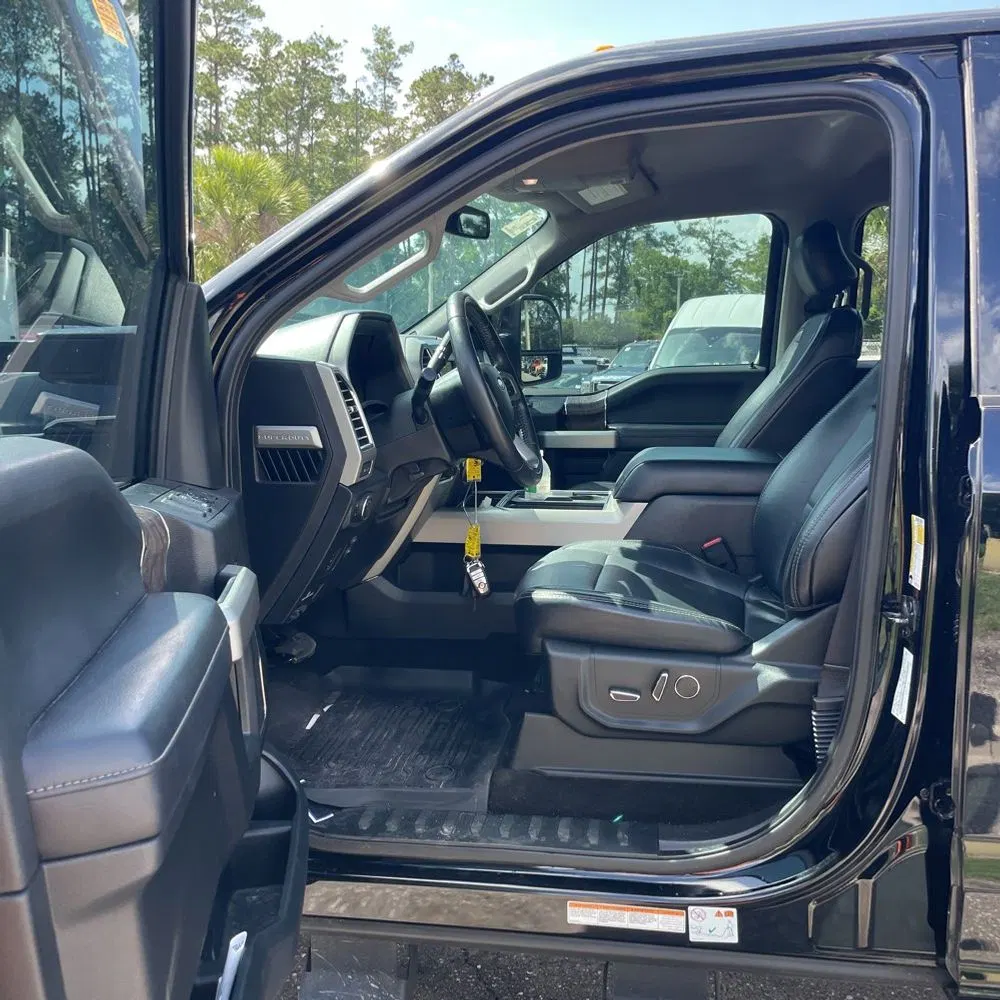 2017 Ford F-450 Super Duty Lariat
