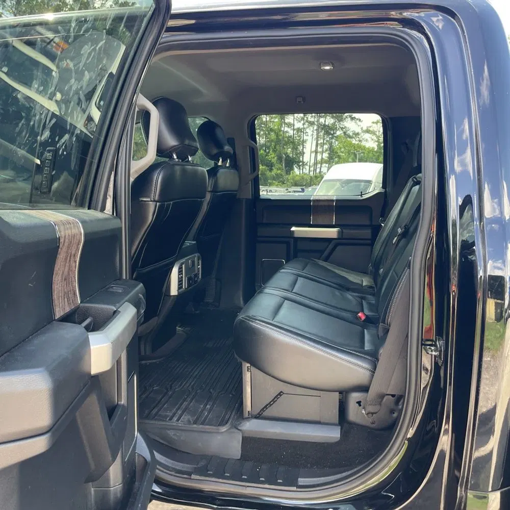 2017 Ford F-450 Super Duty Lariat
