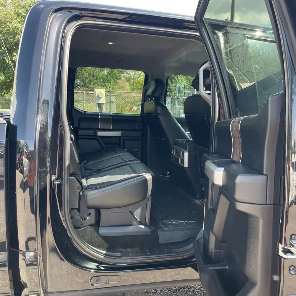 2017 Ford F-450 Super Duty Lariat