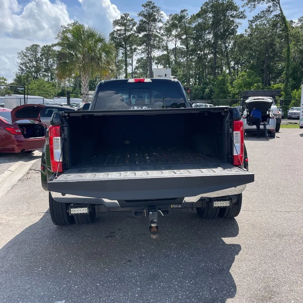 2017 Ford F-450 Super Duty Lariat