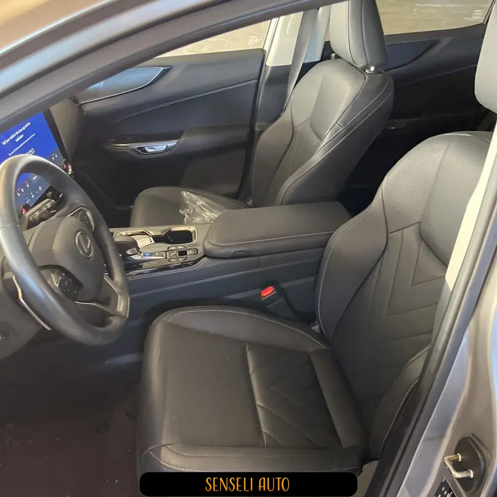 2025 Lexus NX 450h+ Base