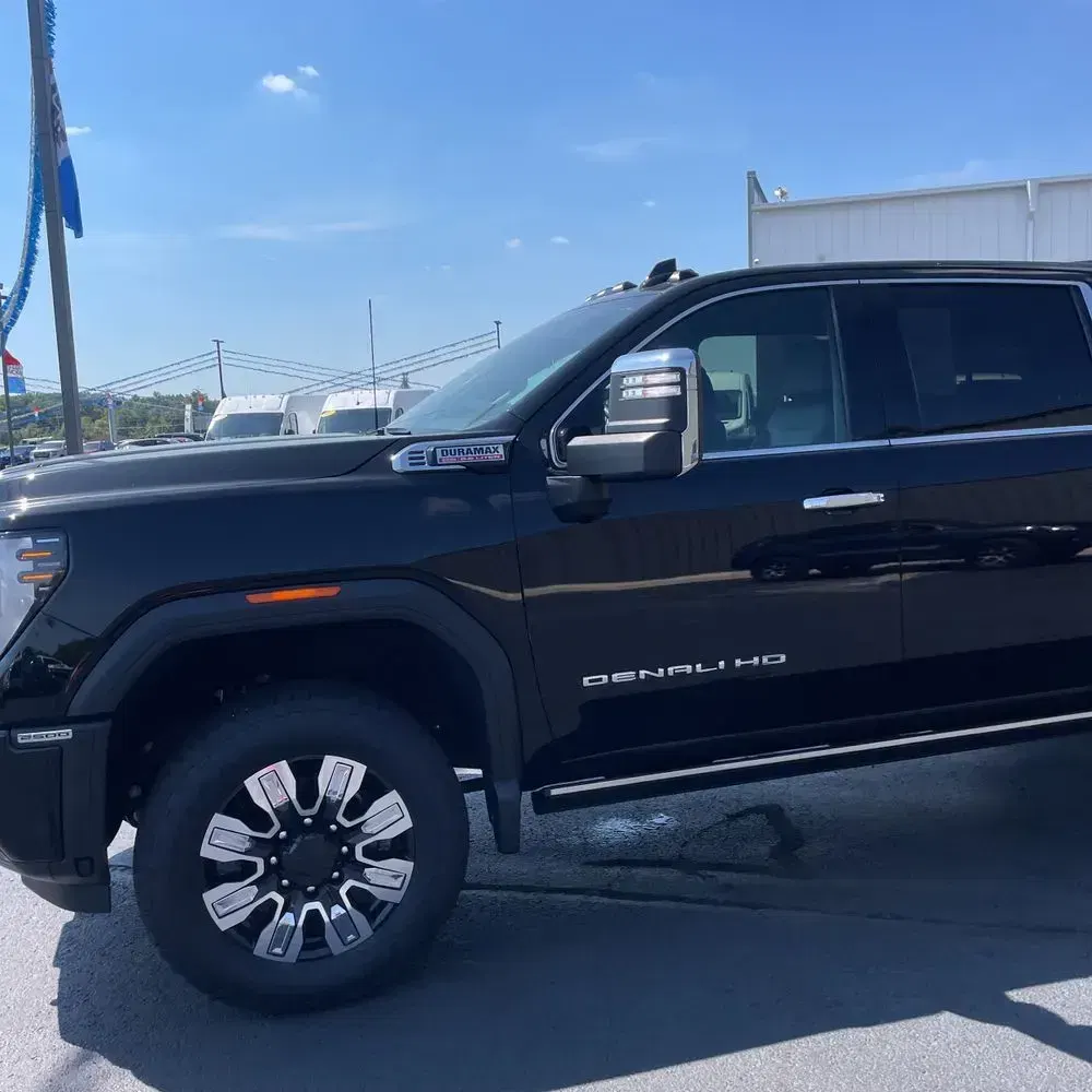 2024 GMC Sierra 2500 Denali