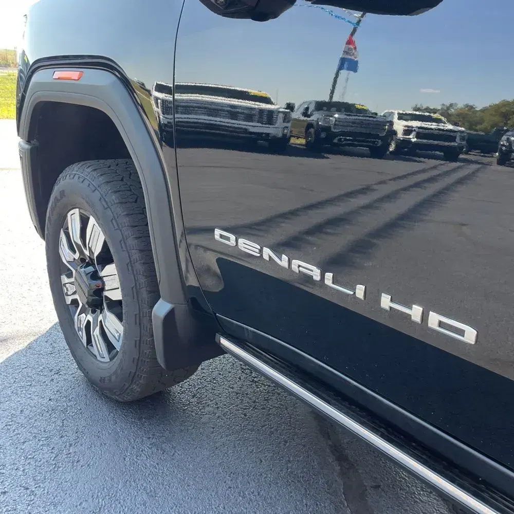 2024 GMC Sierra 2500 Denali