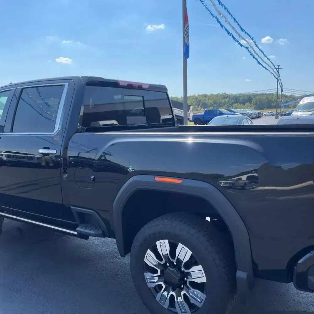 2024 GMC Sierra 2500 Denali