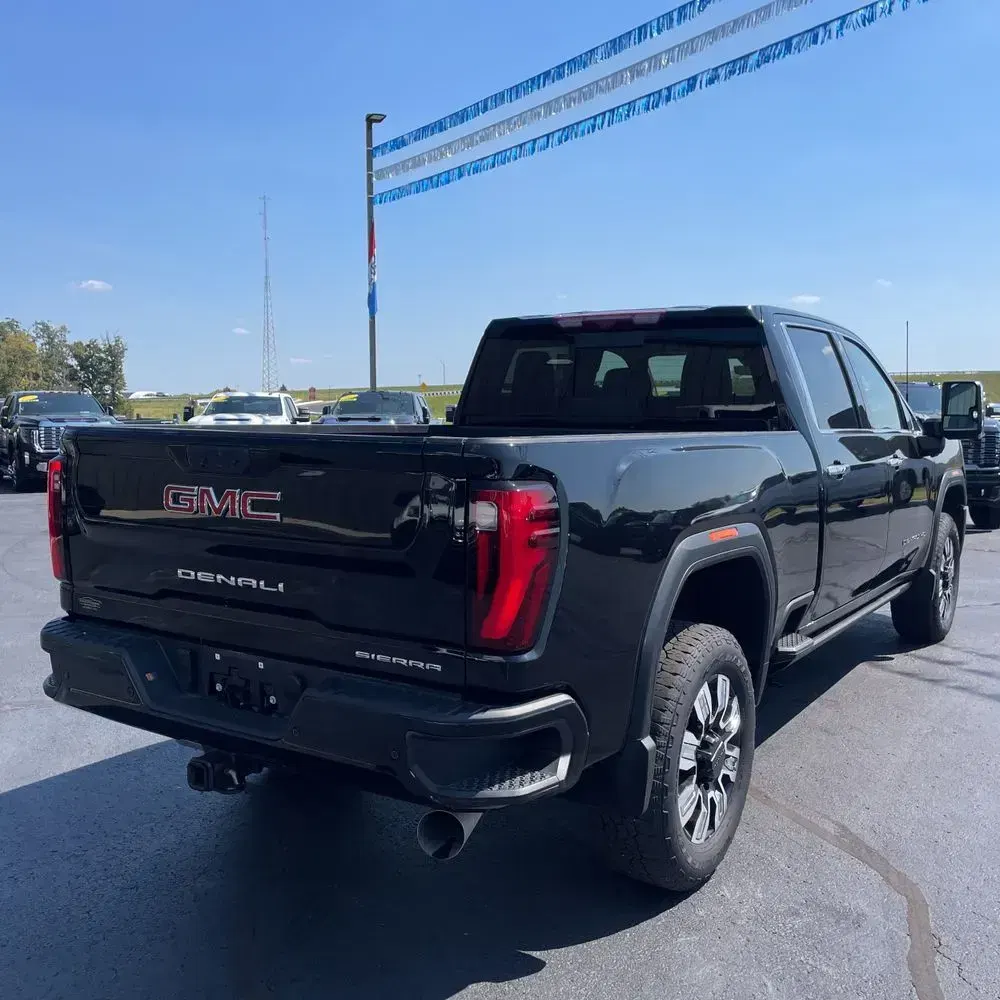 2024 GMC Sierra 2500 Denali