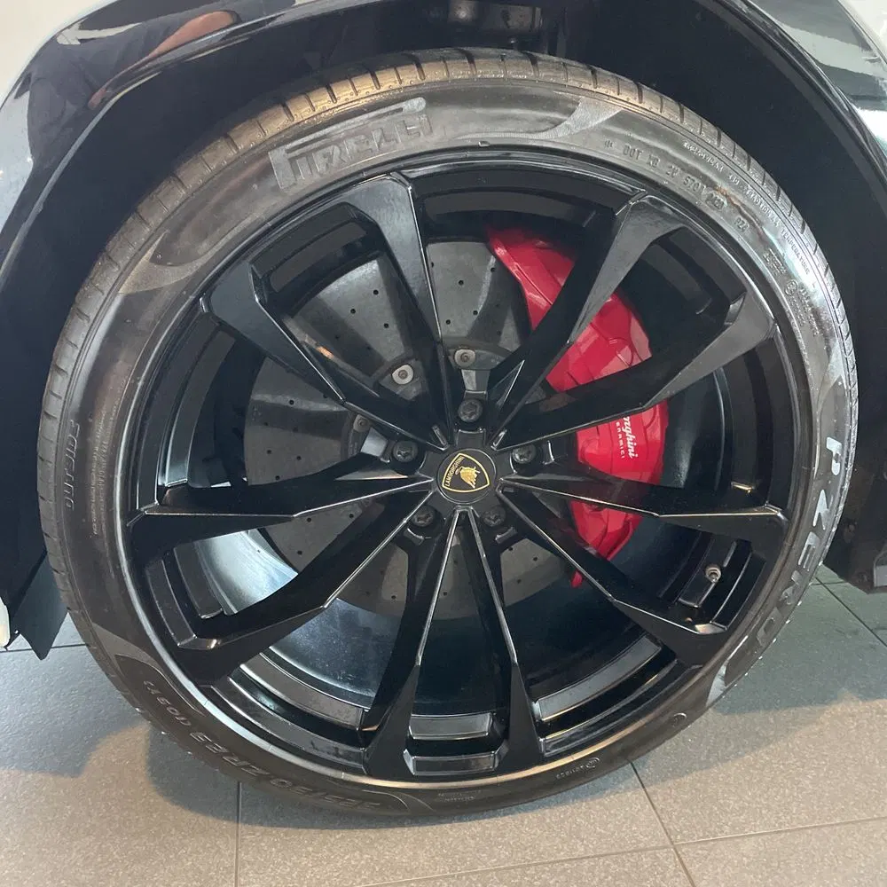 2019 Lamborghini Urus Base
