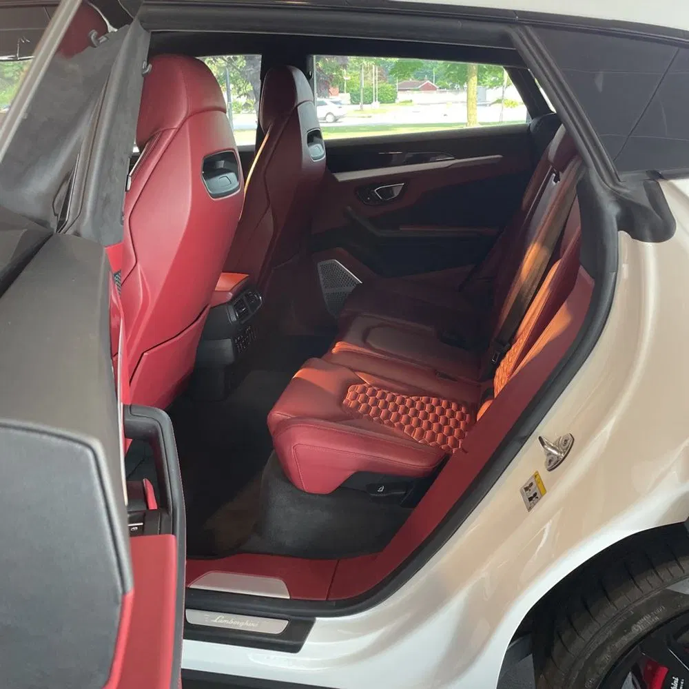 2019 Lamborghini Urus Base