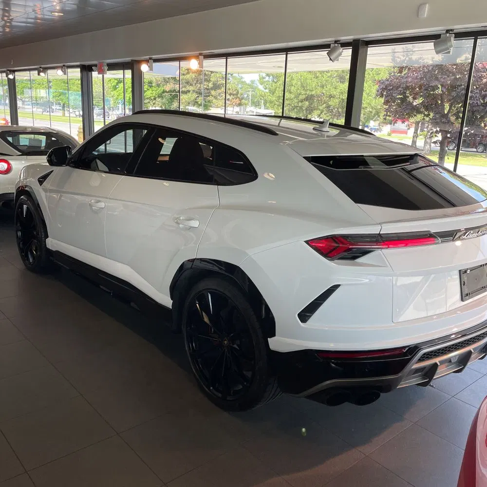 2019 Lamborghini Urus Base