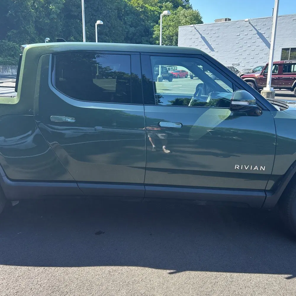 2022 Rivian R1T Adventure