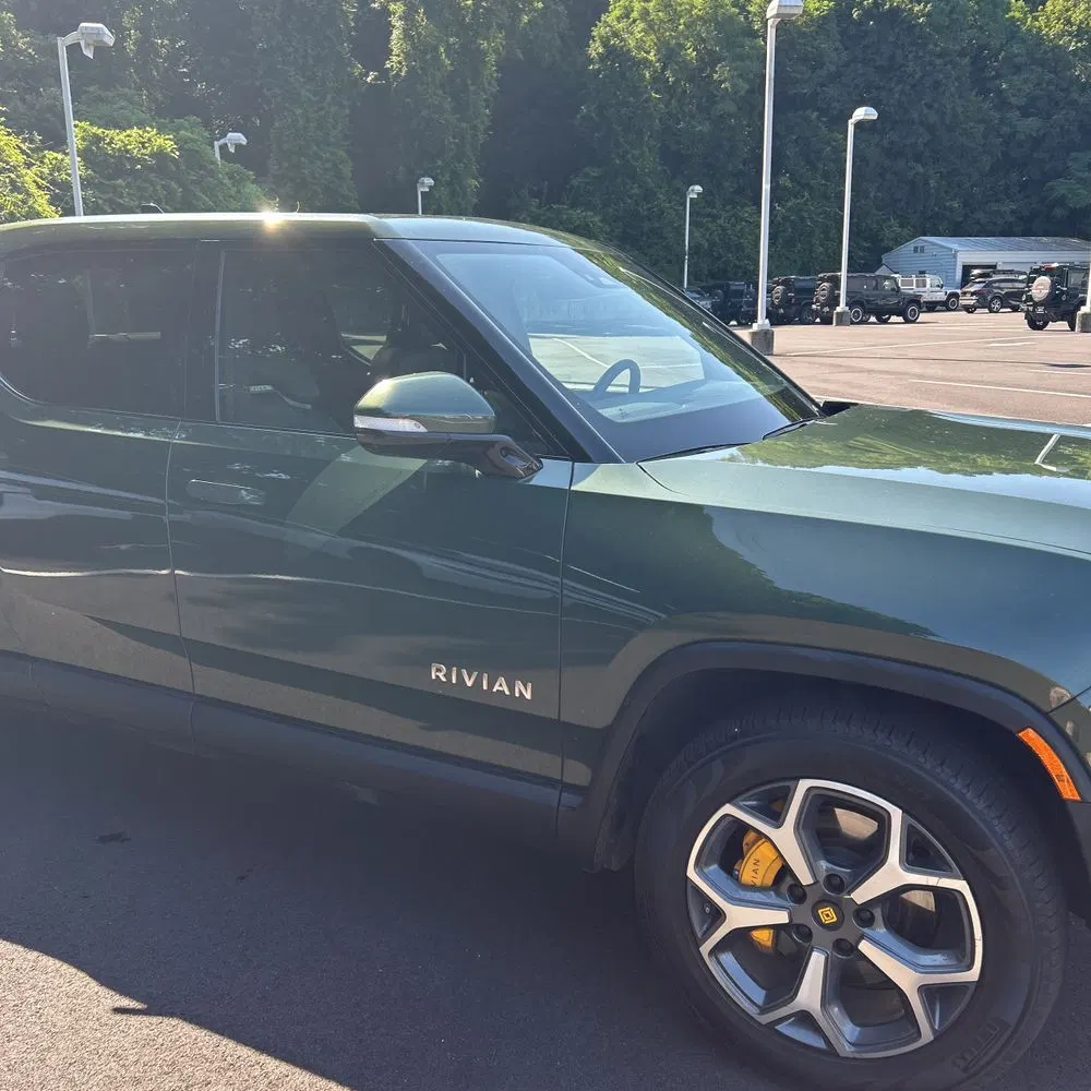 2022 Rivian R1T Adventure