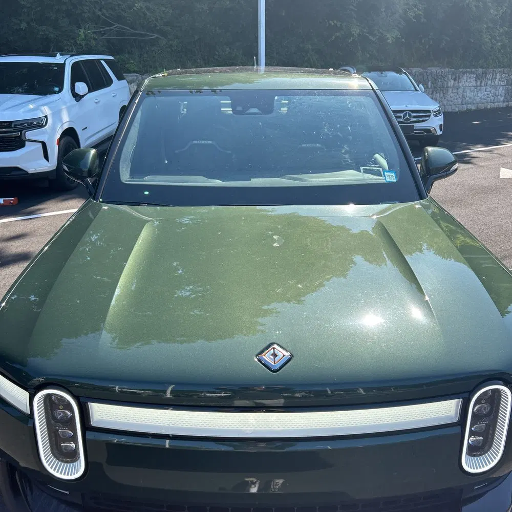 2022 Rivian R1T Adventure