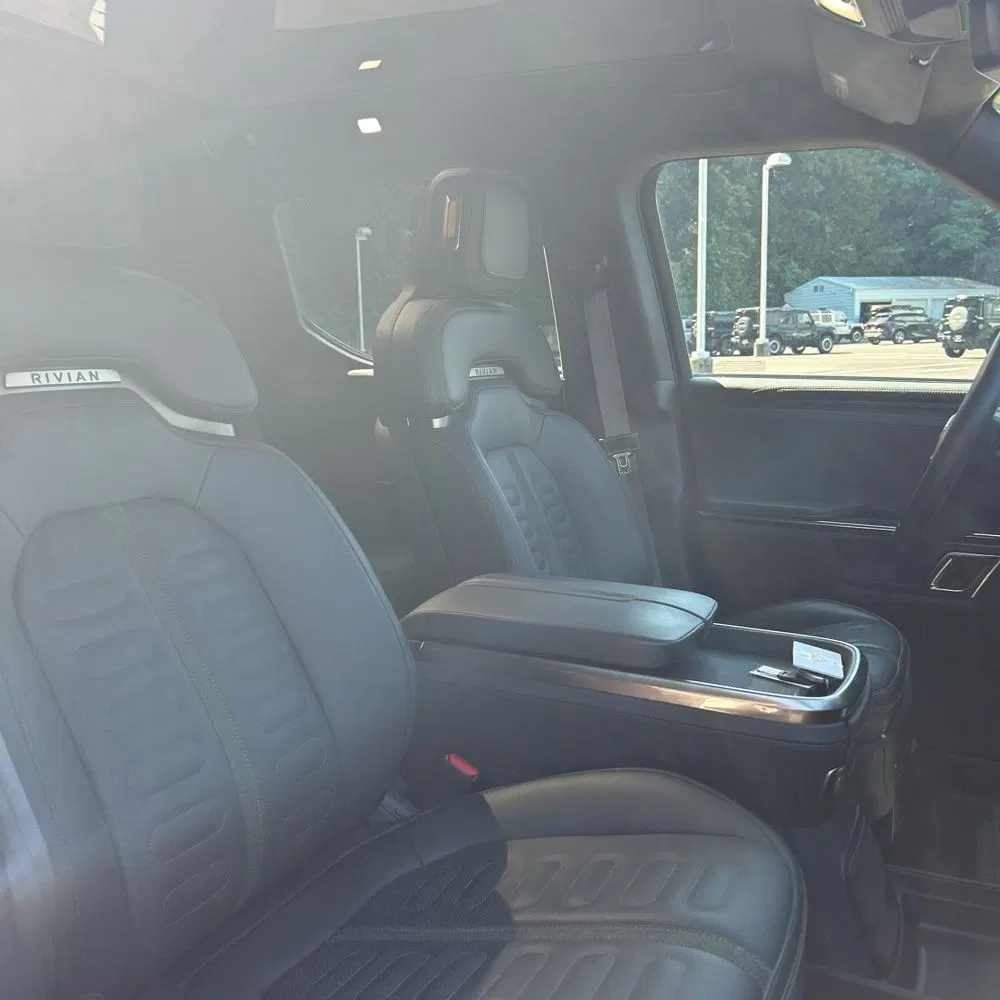 2022 Rivian R1T Adventure
