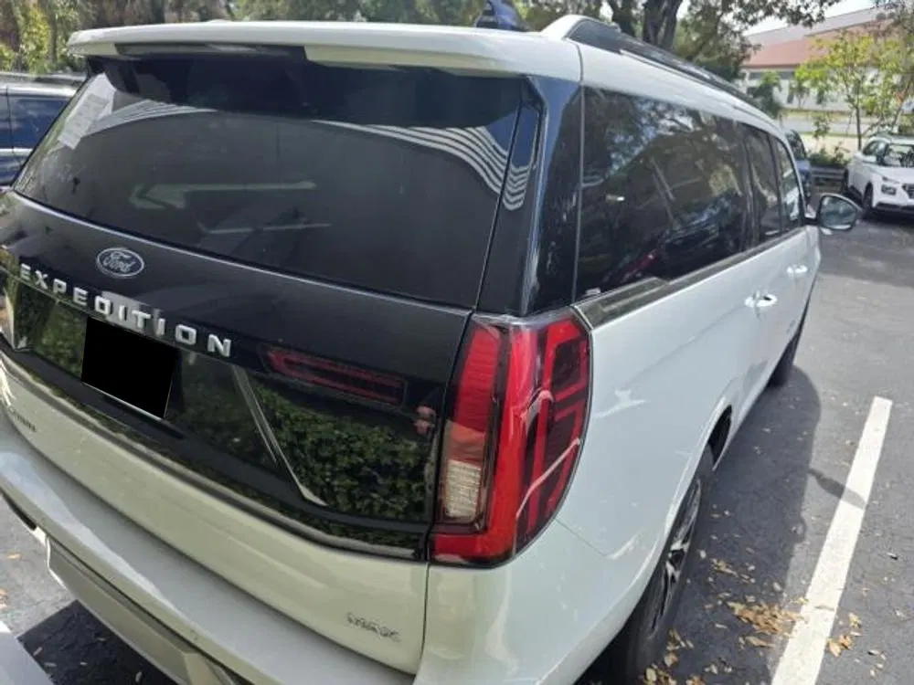 2025 Ford Expedition Max Platinum