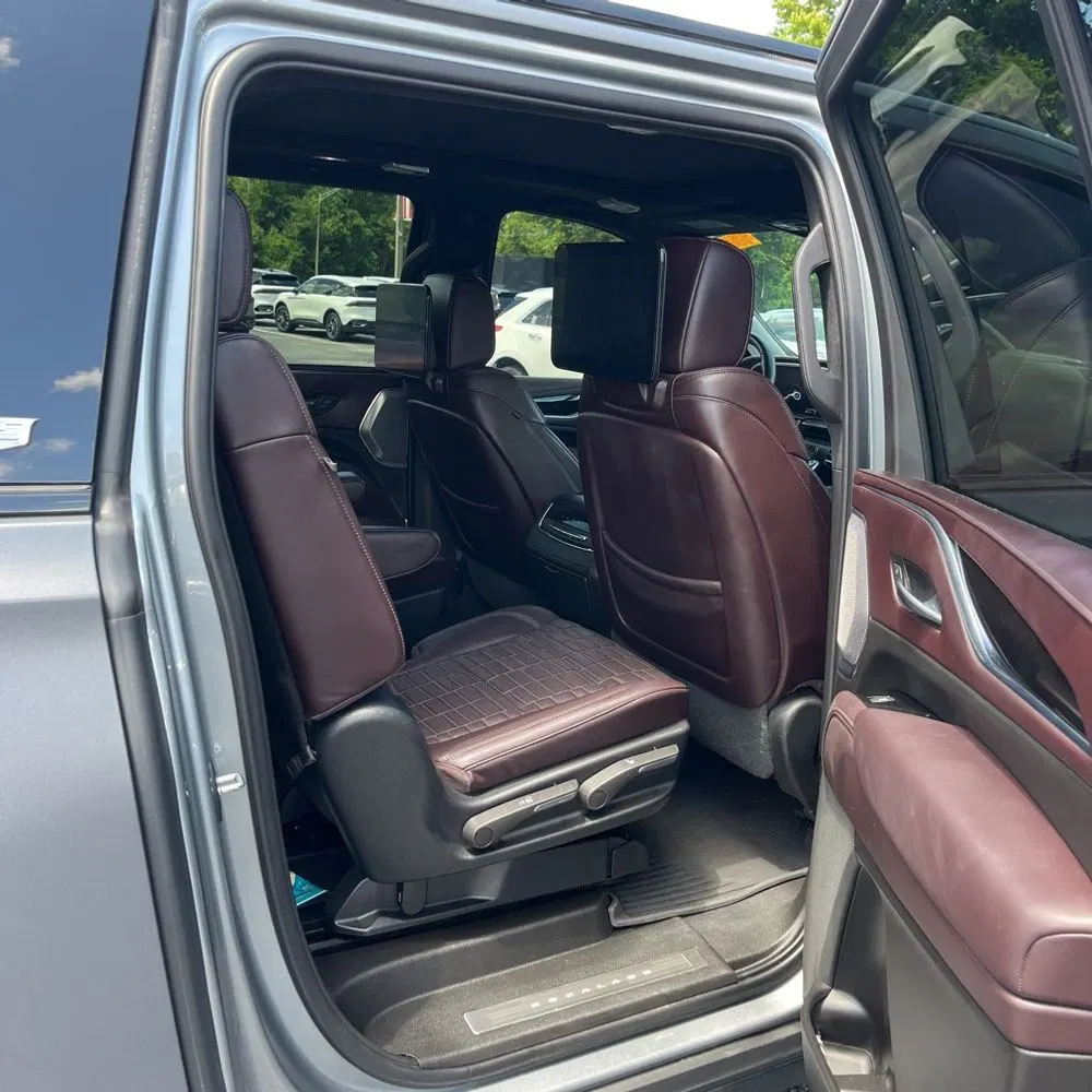2023 Cadillac Escalade ESV Premium Luxury Platinum