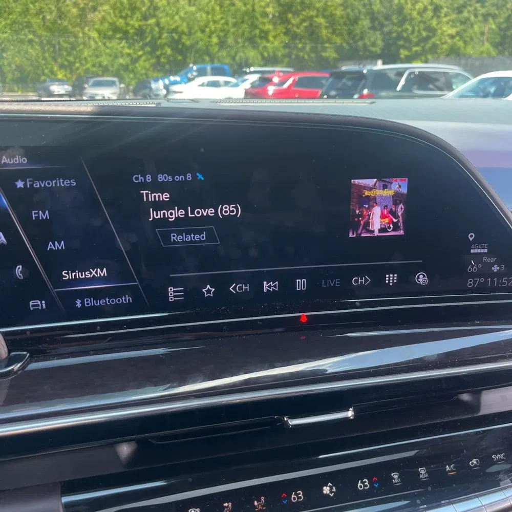 2023 Cadillac Escalade ESV Premium Luxury Platinum