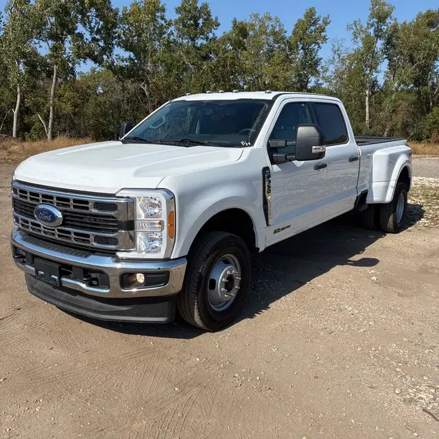 2023 Ford F350 S/D XLT