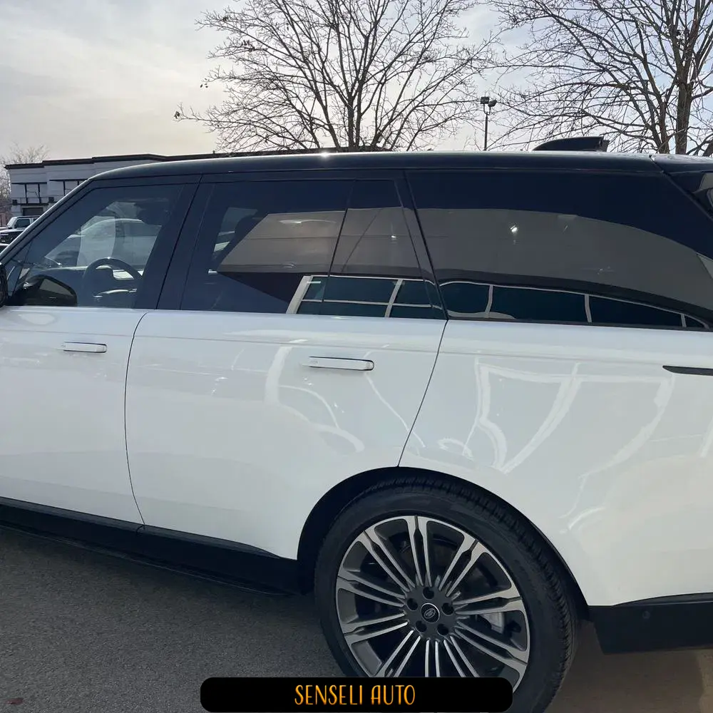 2023 Land Rover Range Rover P530 SE