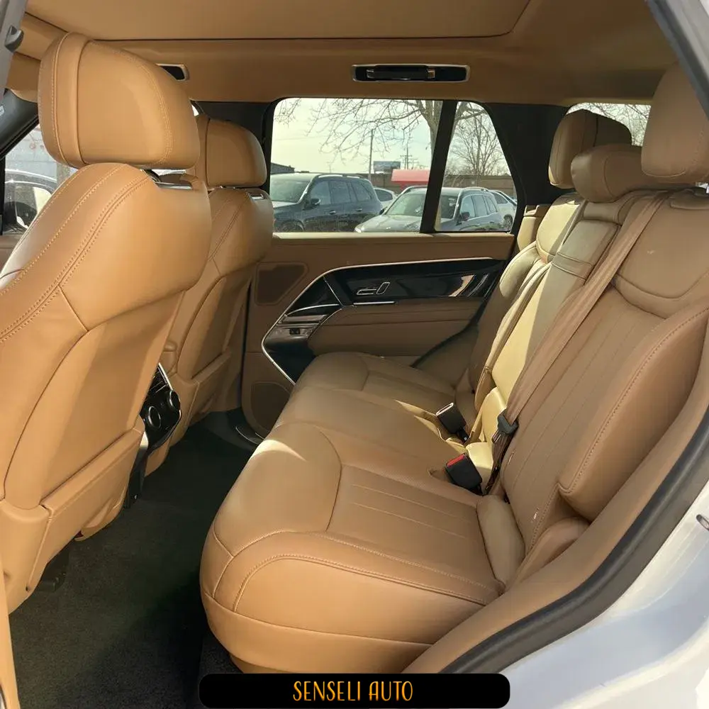 2023 Land Rover Range Rover P530 SE