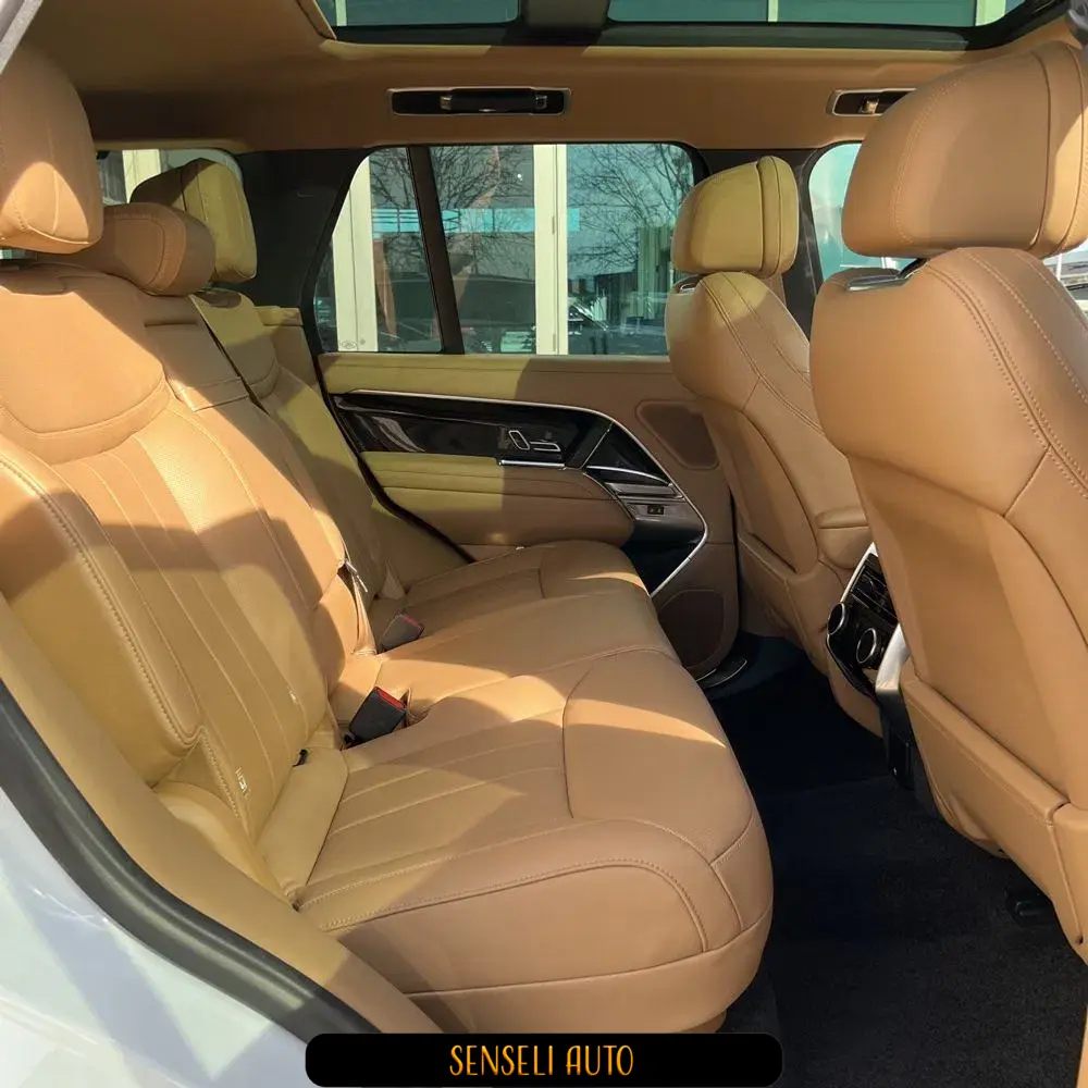 2023 Land Rover Range Rover P530 SE