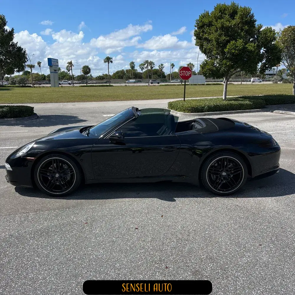 2015 Porsche 911 Carrera