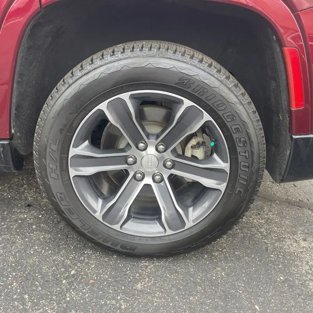 2024 Jeep Grand Wagoneer Base