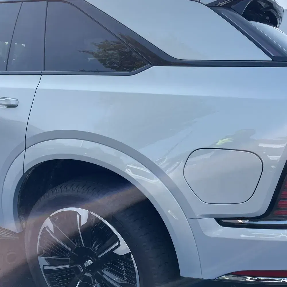 2025 Cadillac Escalade IQ Sport 1
