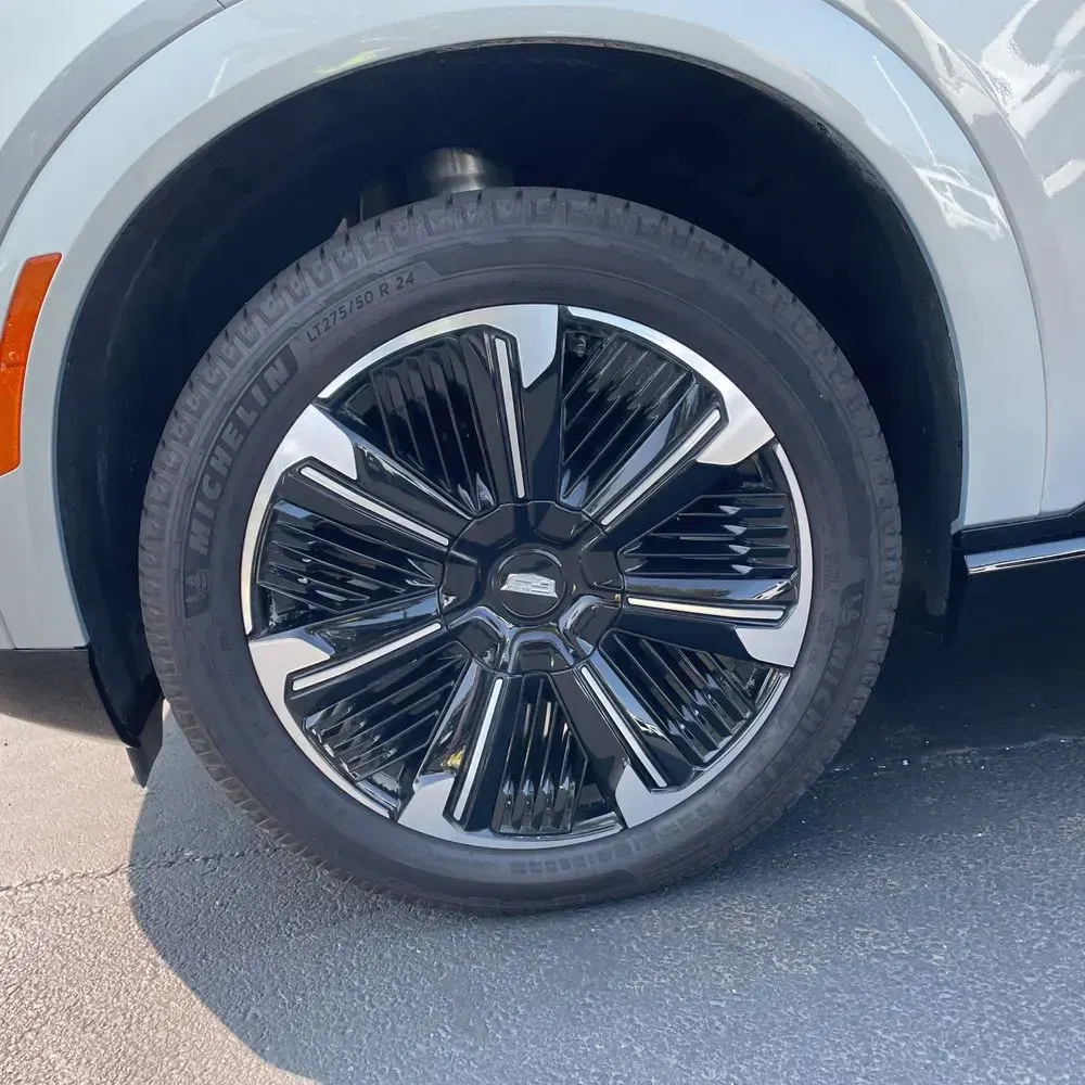 2025 Cadillac Escalade IQ Sport 1