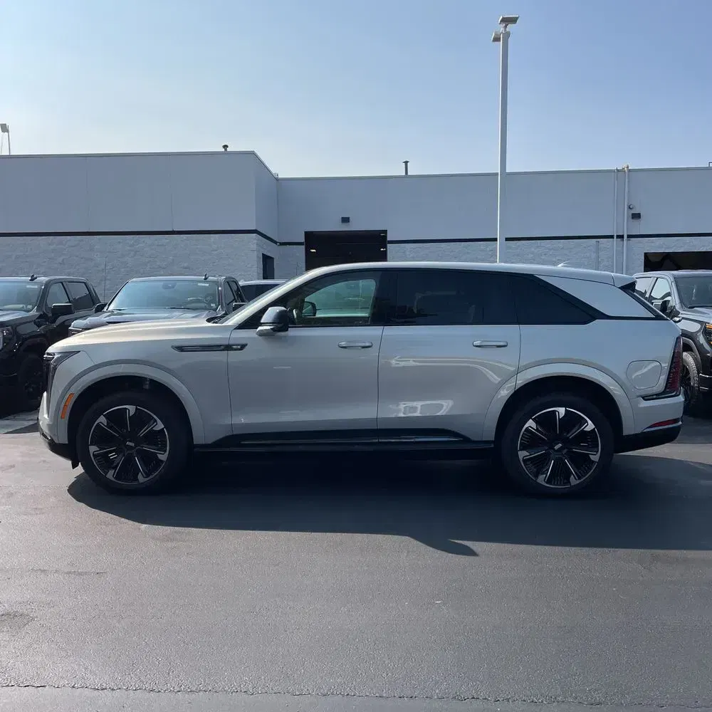 2025 Cadillac Escalade IQ Sport 1