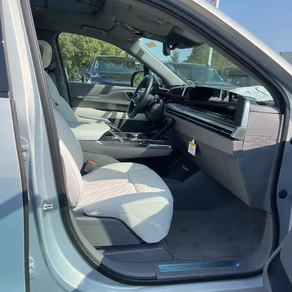 2025 Cadillac Escalade IQ Sport 1