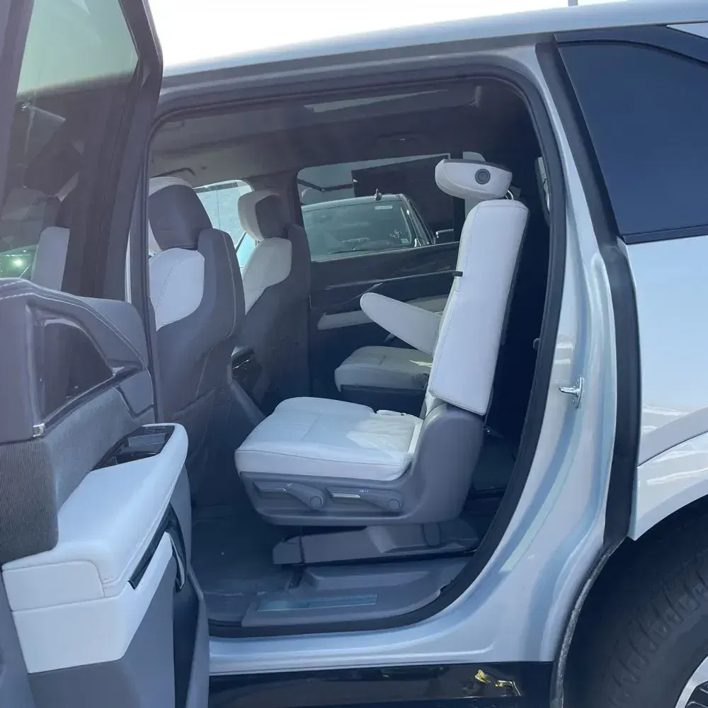2025 Cadillac Escalade IQ Sport 1