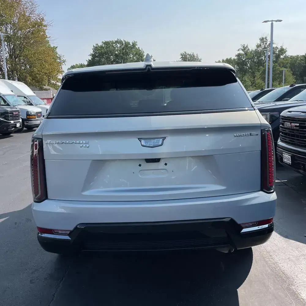 2025 Cadillac Escalade IQ Sport 1
