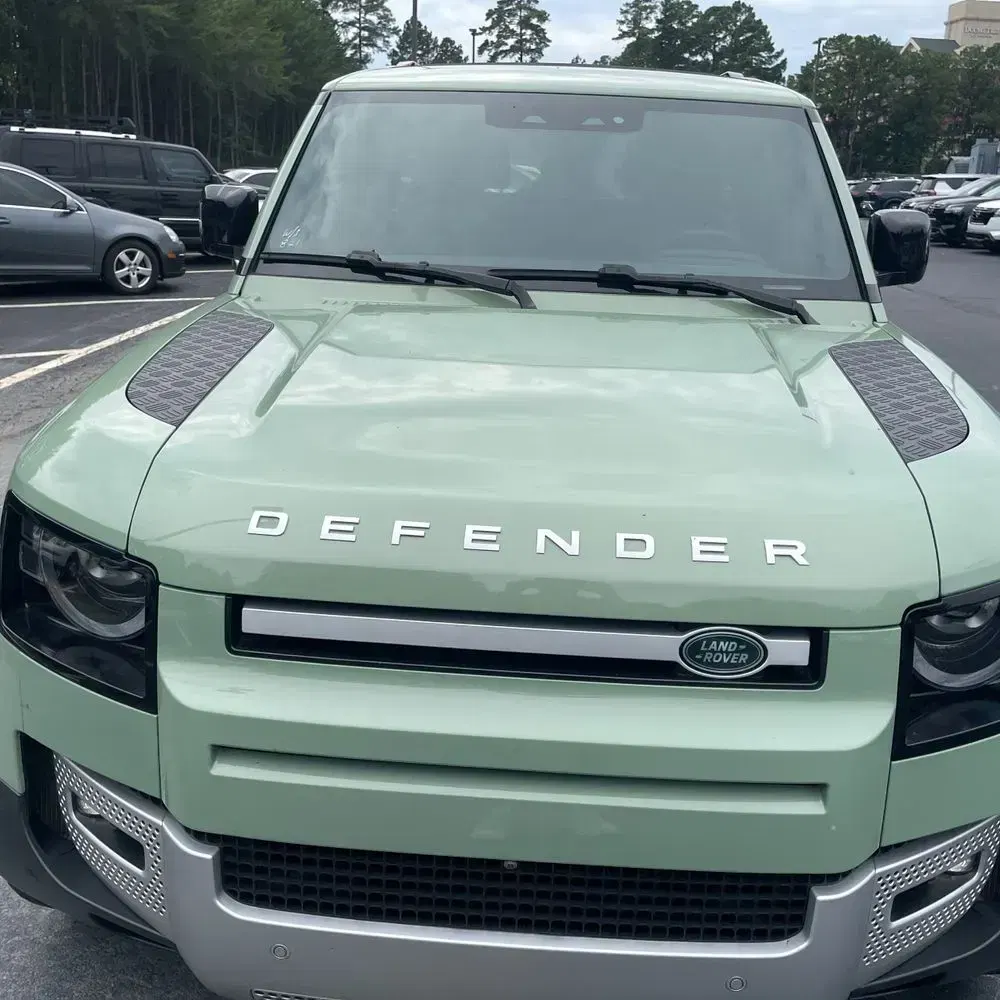 2023 Land Rover Defender 110 Standard