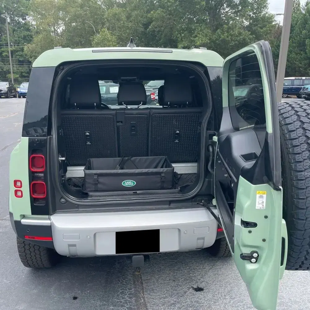 2023 Land Rover Defender 110 Standard