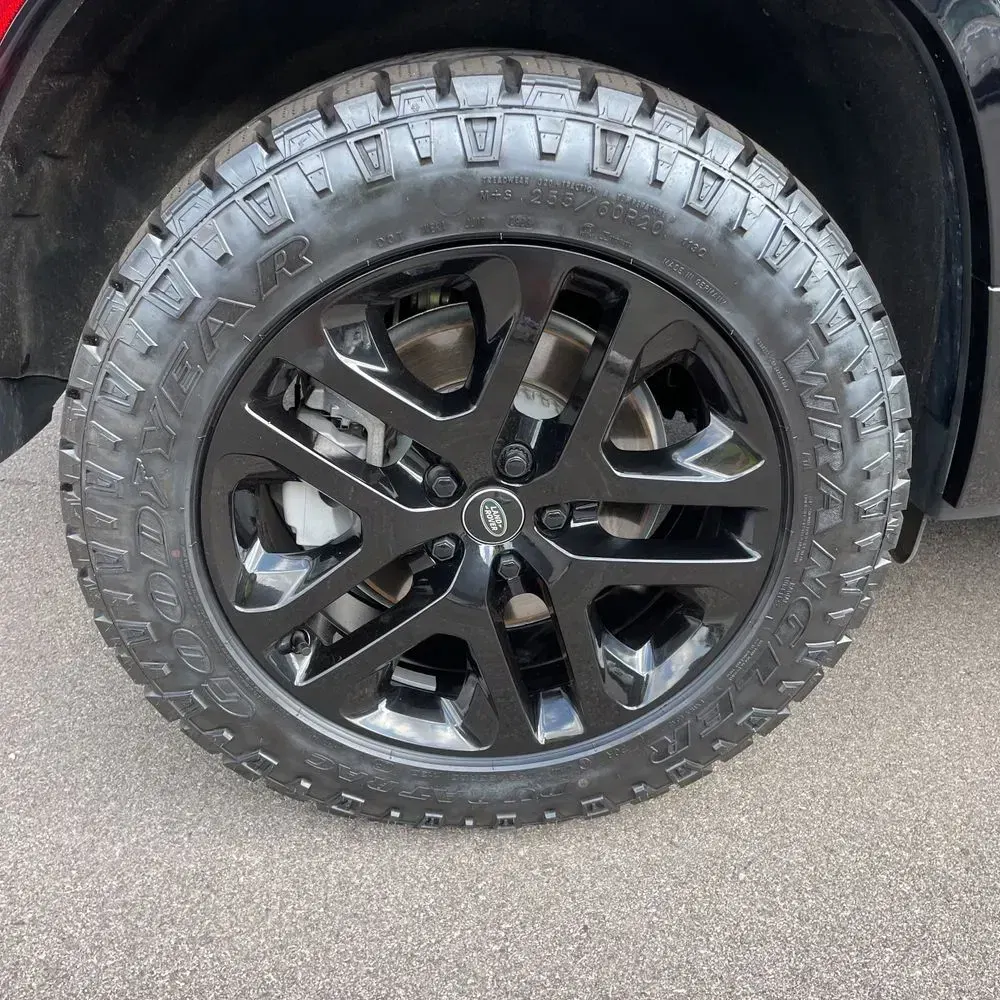 2024 Land Rover Defender 130 Outbound P400