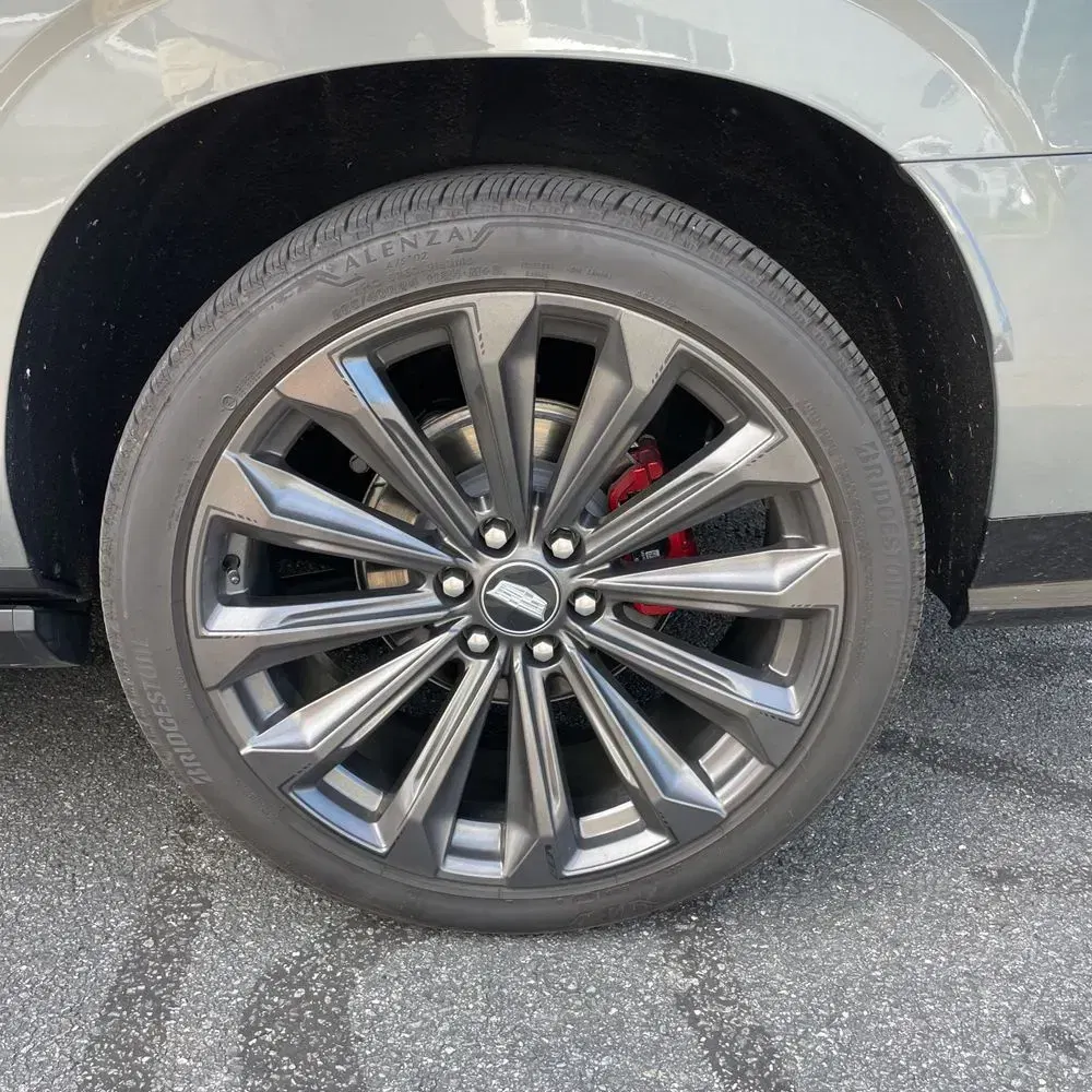 2025 Cadillac Escalade-V ESV Base