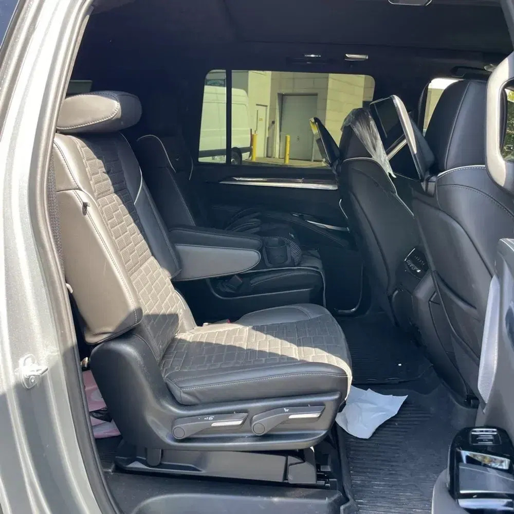 2025 Cadillac Escalade-V ESV Base