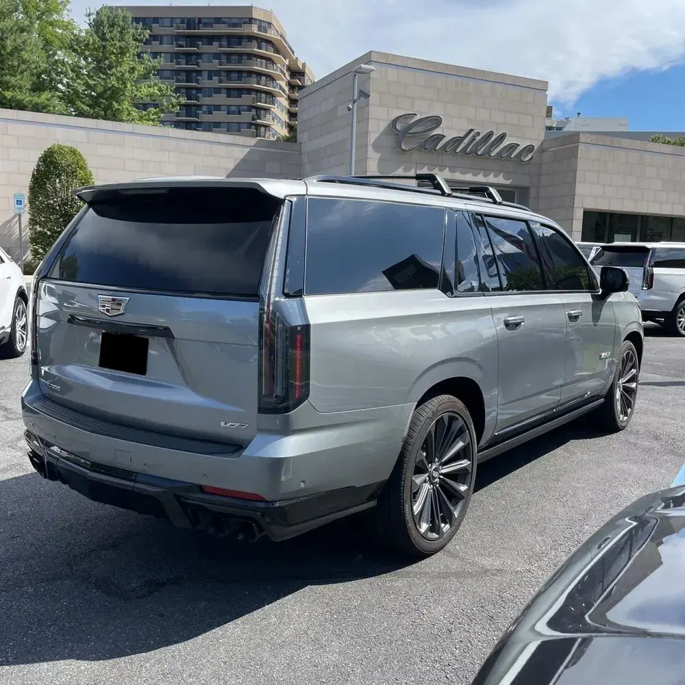 2025 Cadillac Escalade-V ESV Base