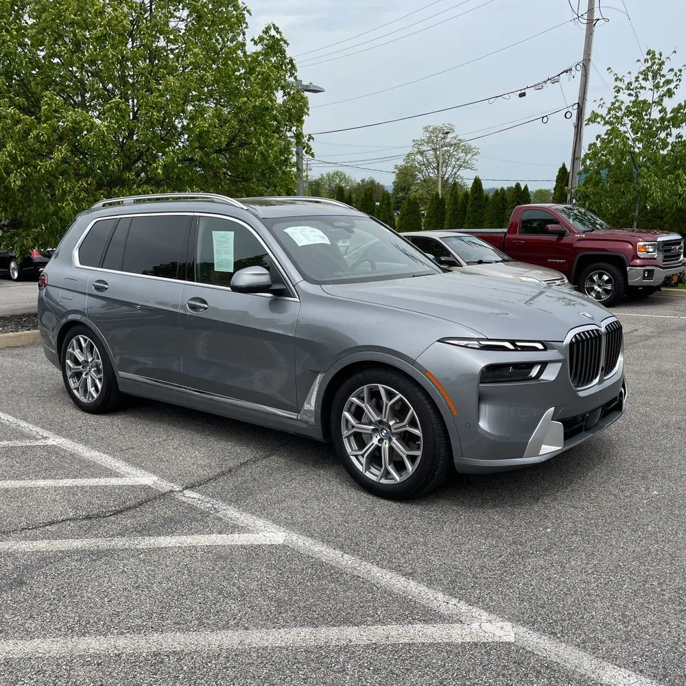 2025 BMW X7 XDrive40i