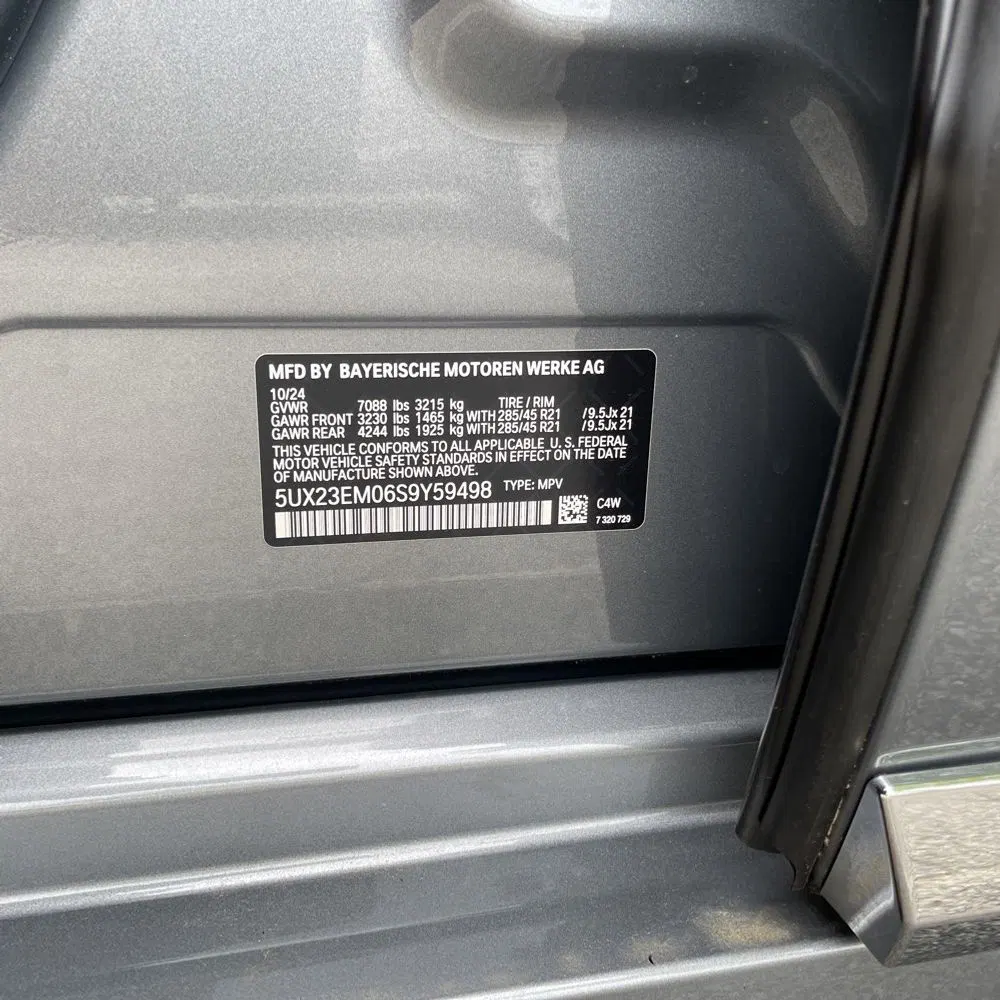 2025 BMW X7 XDrive40i
